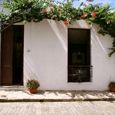 Estudio Taller De Tejas Colonia B&B Colonia del Sacramento Dış mekan fotoğraf